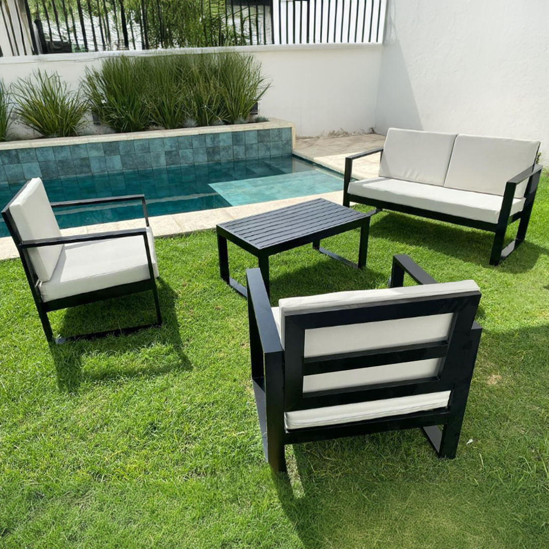 Juego De Living Para Terraza 1 Sofá 2C + 2 Sillón 1C + Mesa Centro